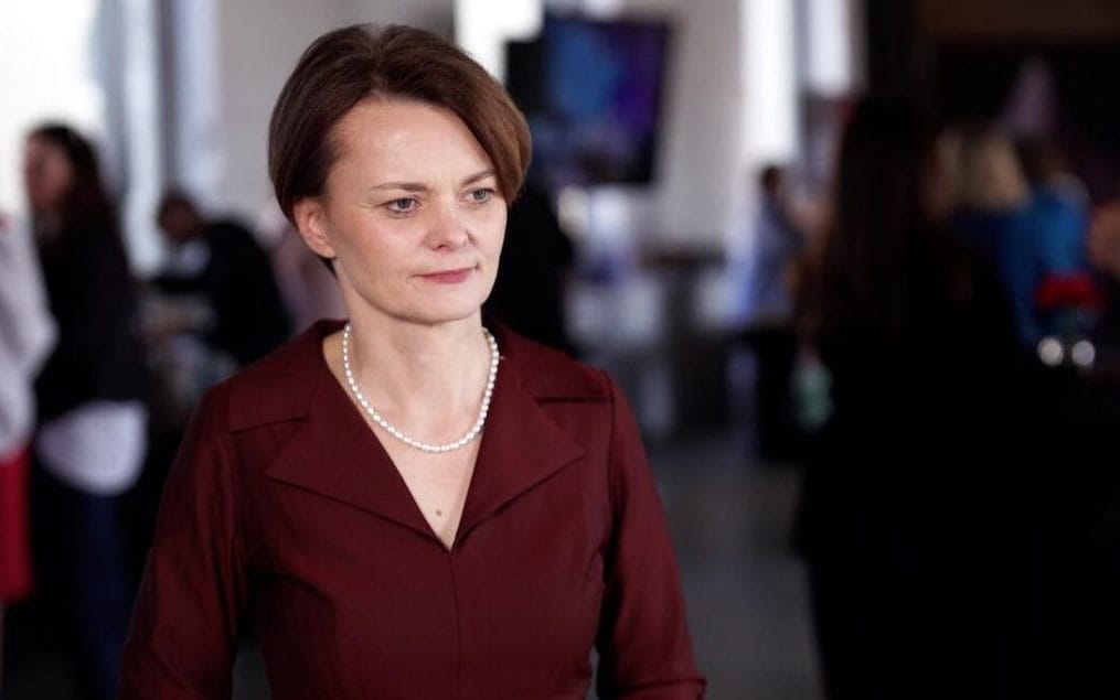 Między rodziną a karierą. W Polsce brakuje programów ułatwiających powrót kobiet na rynek pracy